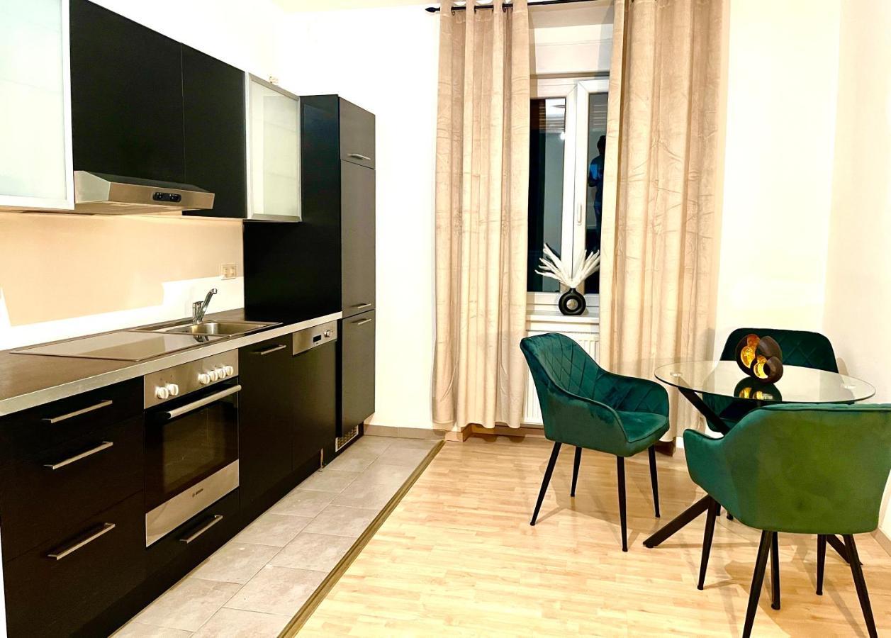 גראץ Comfy & Warm City Apartment - Self Check-In מראה חיצוני תמונה